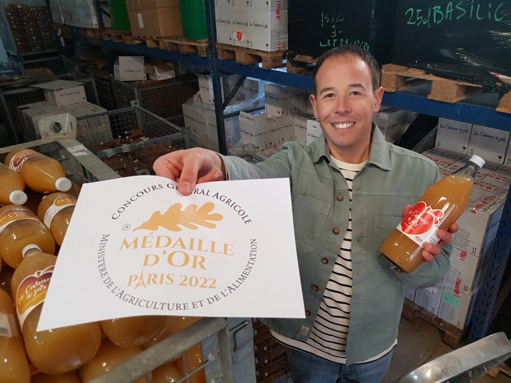 Cette image a un attribut alt vide ; le nom du fichier est medaille-dor.jpeg